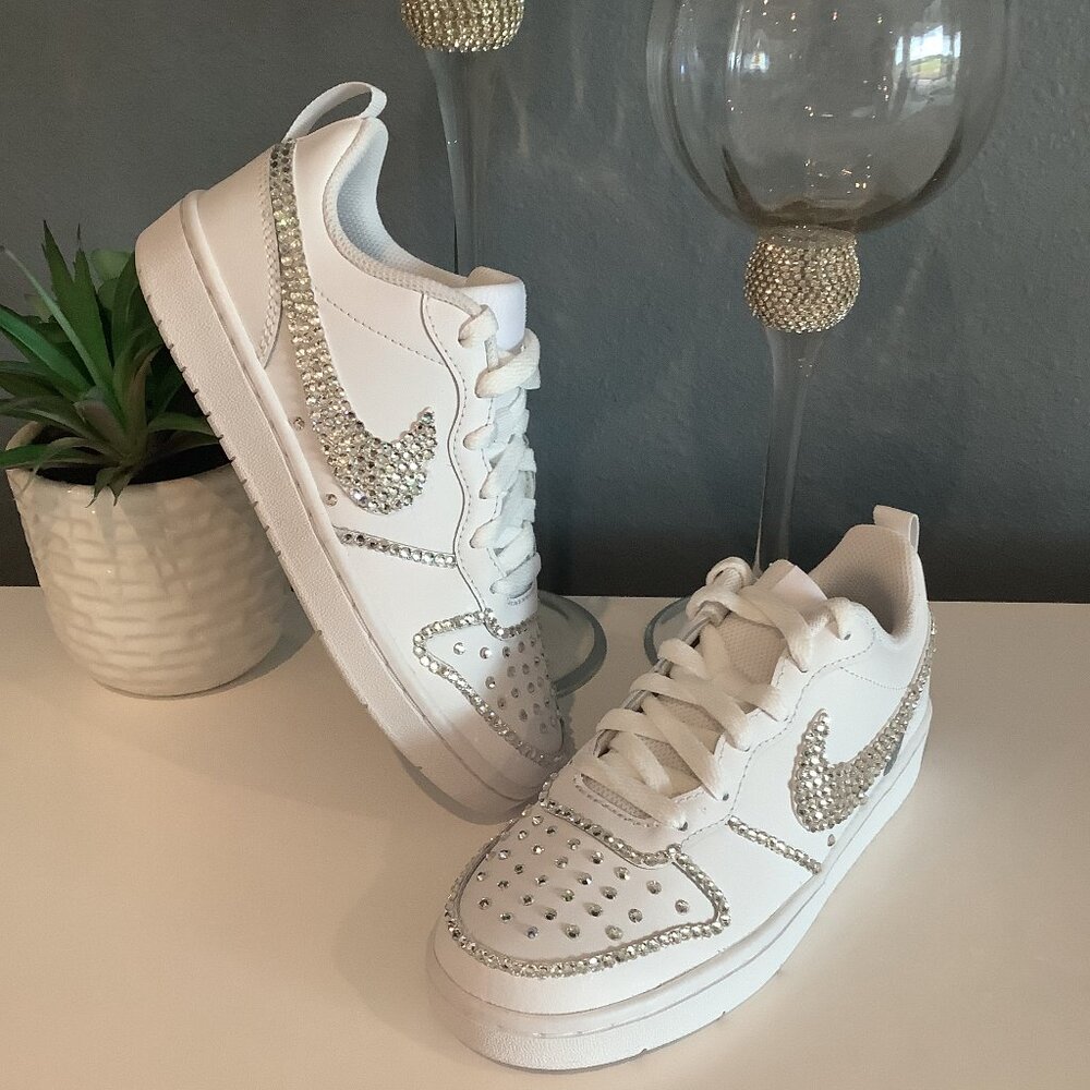 Custom Nike Youth low sneakers with Swarovski Crystals New in Box last pair